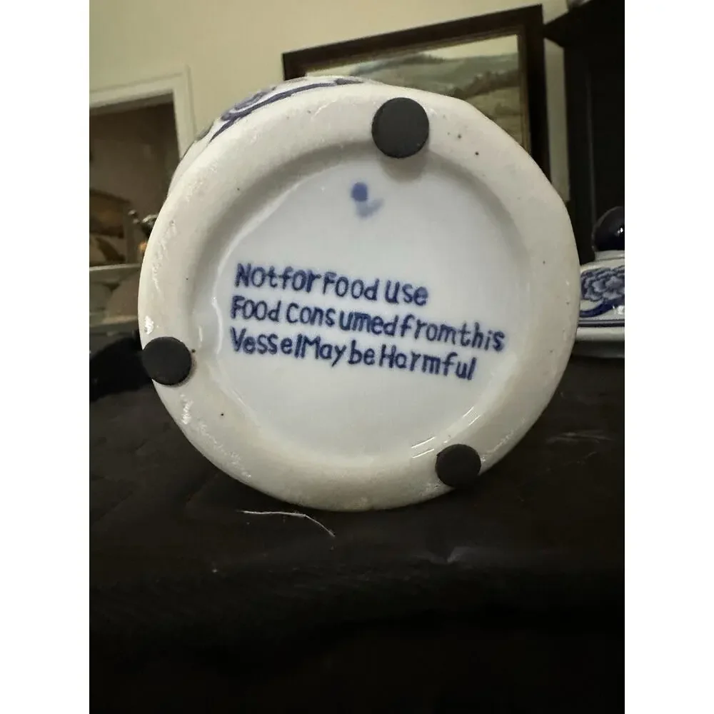 Blue & White Ceramic Rose Ginger Jar Vase Lid Decorative Chinoiserie NWT 8” Tall